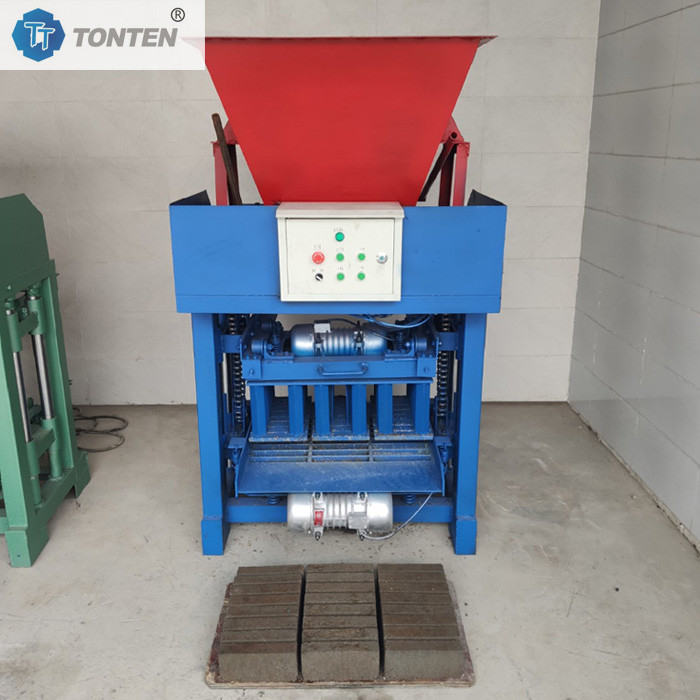 Máy bán tự động làm gạch Hopper làm xi măng gạch tiêu chuẩn màu gạch làm
